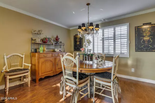 5889 E THOMAS Road, Scottsdale, AZ 85251