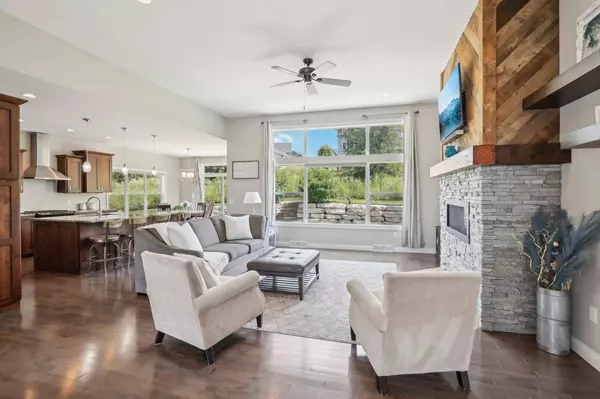 1115 N Division Street, Waunakee, WI 53597