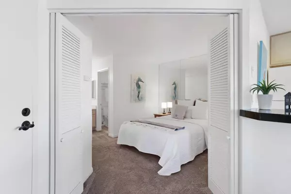 125 Surf WAY 310, Monterey, CA 93940