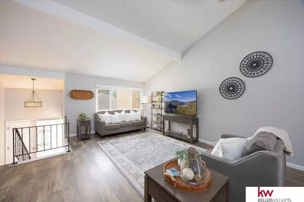 16014 Frederick Plaza, Omaha, NE 68130