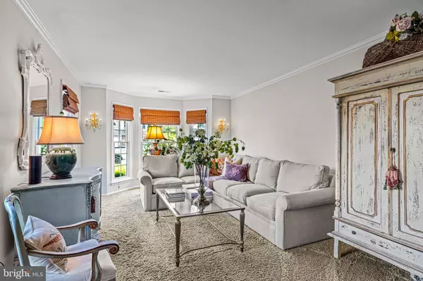 48 SANDHURST DR, Mount Laurel, NJ 08054