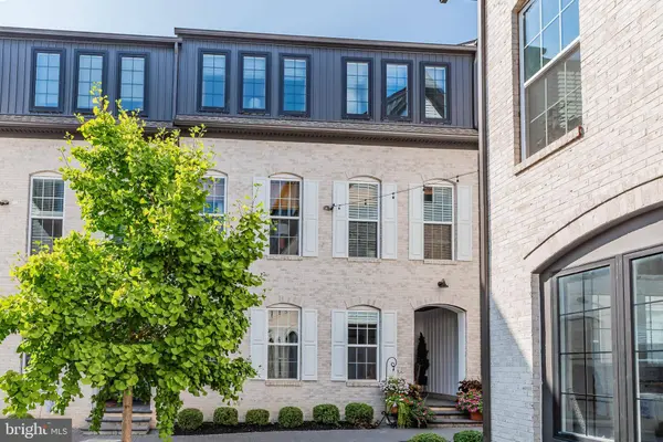 3133 GROVE CT, Mechanicsburg, PA 17055