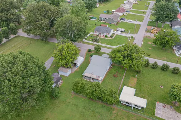 240 Old Bushy Branch Rd, Manchester, TN 37355