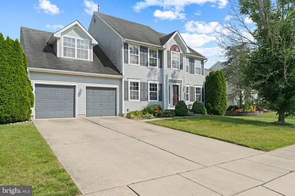 9 LEXINGTON PARK RD, Sicklerville, NJ 08081