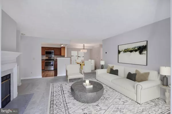 12005 RIDGE KNOLL DR #408A, Fairfax, VA 22033