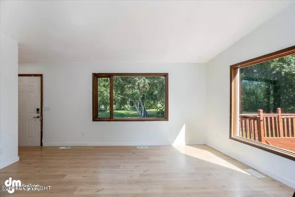 3030 S Phenix AVE, Wasilla, AK 99623