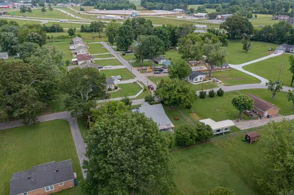 240 Old Bushy Branch Rd, Manchester, TN 37355