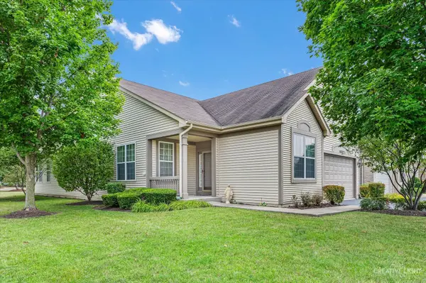 16007 Carillon Lakes CT, Crest Hill, IL 60403