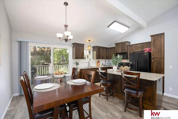 16014 Frederick Plaza, Omaha, NE 68130