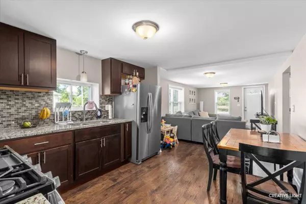 1443 Wermes AVE, Aurora, IL 60505