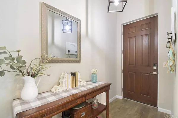 6772 Caminito Del Greco, San Diego, CA 92120