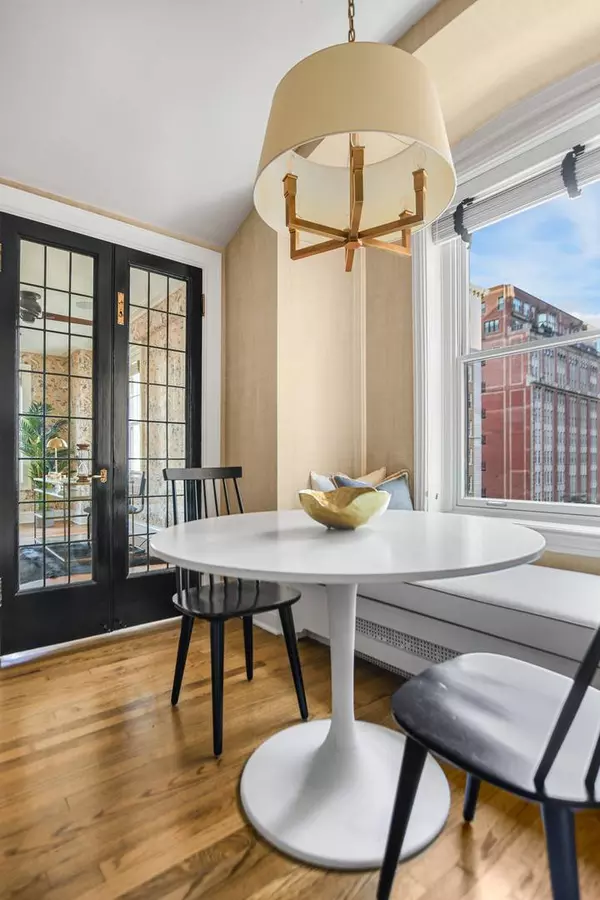 1255 N State Pkwy #8AC, Chicago, IL 60610