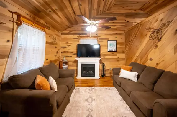 230 Spring Hill DR, Wellington, KY 40387