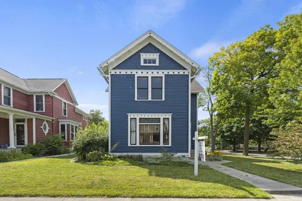 2402 S Harrison Street, Fort Wayne, IN 46807-1316