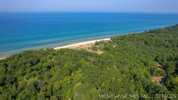 VL Wilderness Trail, Grand Haven, MI 49417