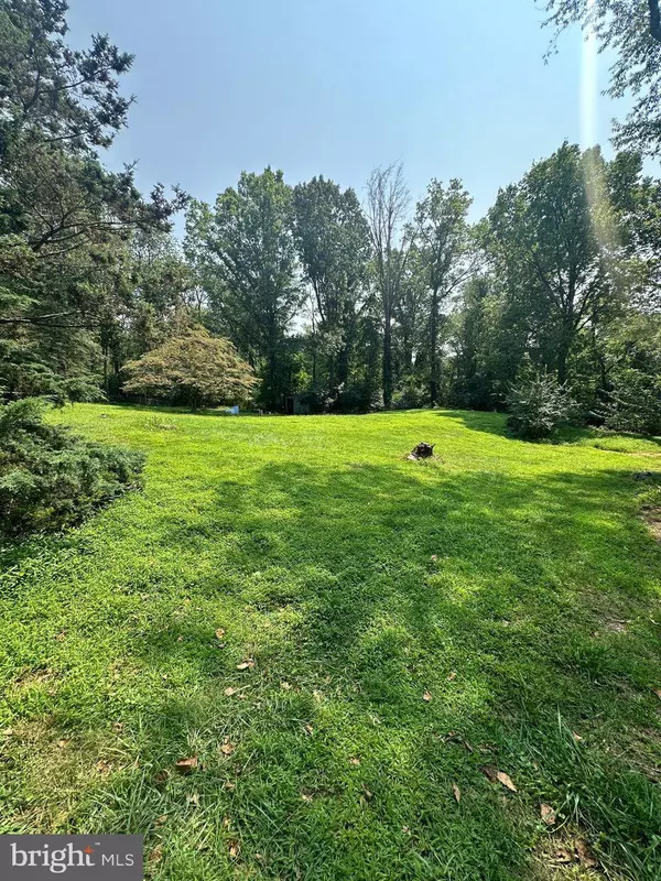 40 BRIARDALE RD, Dauphin, PA 17018