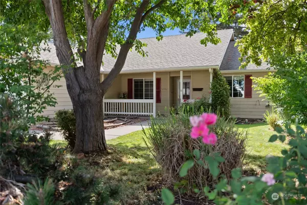 47 NE Mulberry CT, College Place, WA 99324