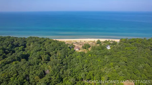 VL Wilderness Trail, Grand Haven, MI 49417