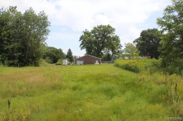 50741 NORTH Avenue, Macomb, MI 48042