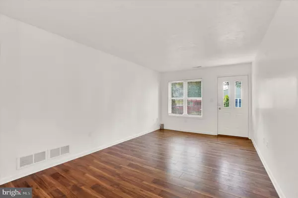 117 SILVER SCREEN DR, York, PA 17402