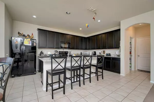 4216 Glen Abbey Drive, Fort Worth, TX 76036