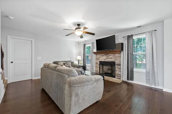 1205 Gentry Dr, Clarksville, TN 37043