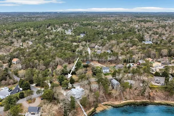 55 Quaker Run, Mashpee, MA 02649