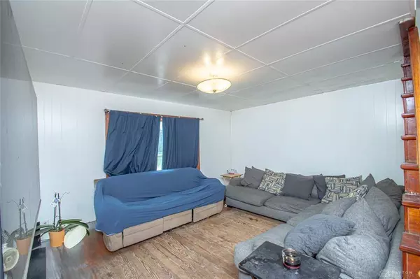 3016 Old Springfield Road, Springfield, OH 45502