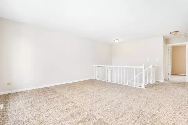 2091 Windward Lane, Hanover Park, IL 60133