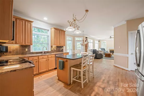 6120 Abergele LN, Matthews, NC 28104