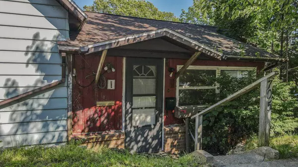 705 Davis Street, Manistee, MI 49660