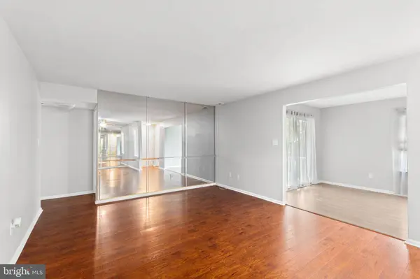 6 HARROGATE CT, Sewell, NJ 08080