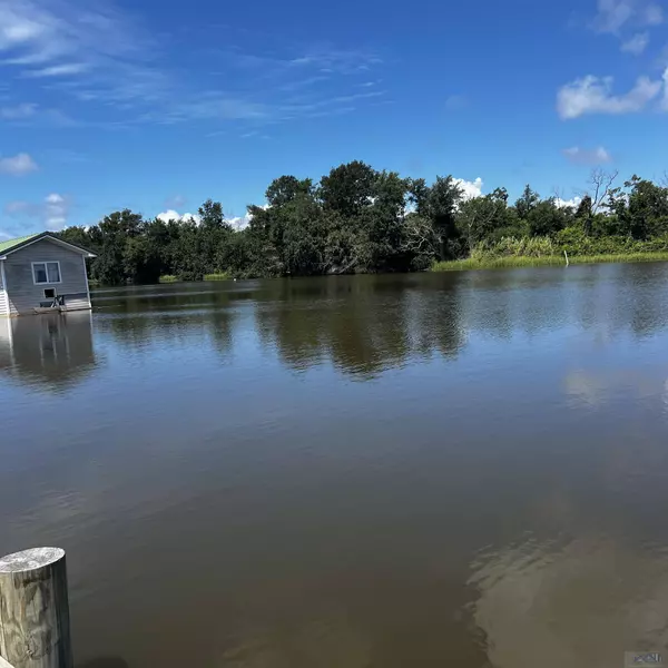 2035 HWY 55 (BATTURE), Montegut, LA 70377