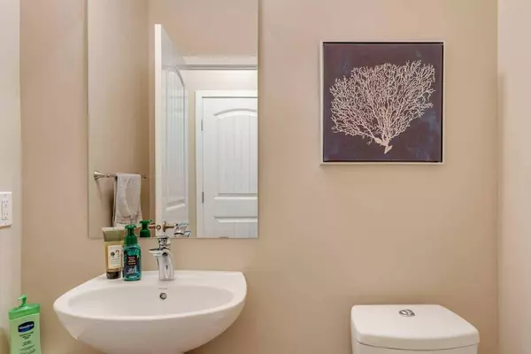 675 River Heights CRES, Cochrane, AB T4C 0R7