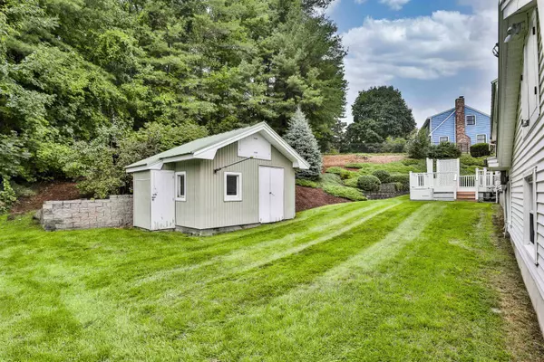 30 Catalina LN, Nashua, NH 03064