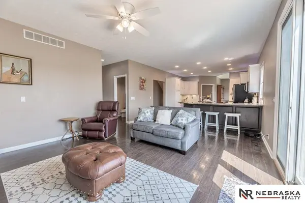 7413 S 169th Street, Omaha, NE 68136