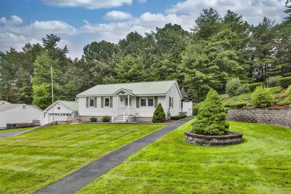 30 Catalina LN, Nashua, NH 03064