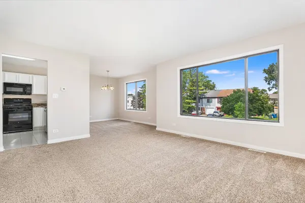 2091 Windward Lane, Hanover Park, IL 60133