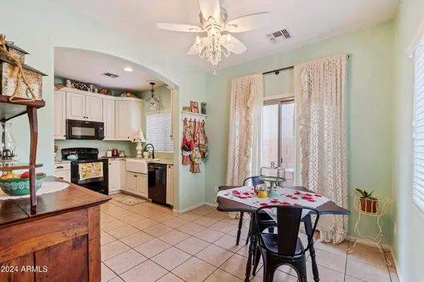 431 N RANGER Trail, Gilbert, AZ 85234