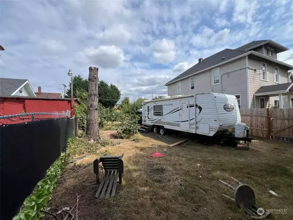 1209 S Cushman AVE, Tacoma, WA 98405