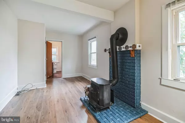 161 UPLAND AVE, Horsham, PA 19044