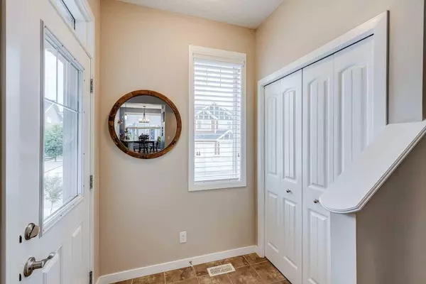 675 River Heights CRES, Cochrane, AB T4C 0R7