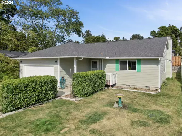 2162 NW KEEL AVE, Lincoln City, OR 97367