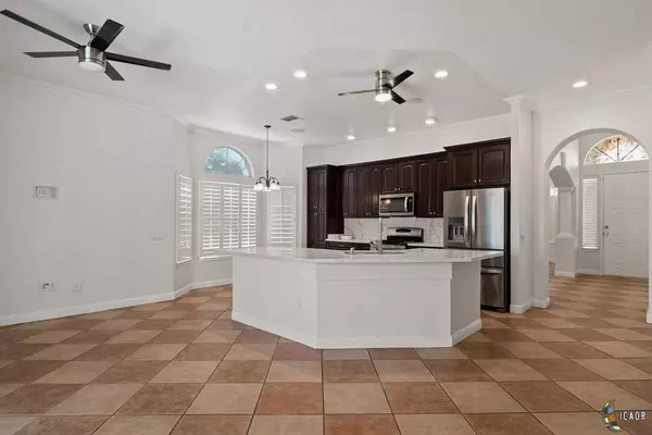 926 S Chaparral Dr, El Centro, CA 92243