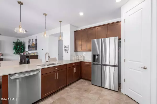 21462 E WAVERLY Court, Queen Creek, AZ 85142