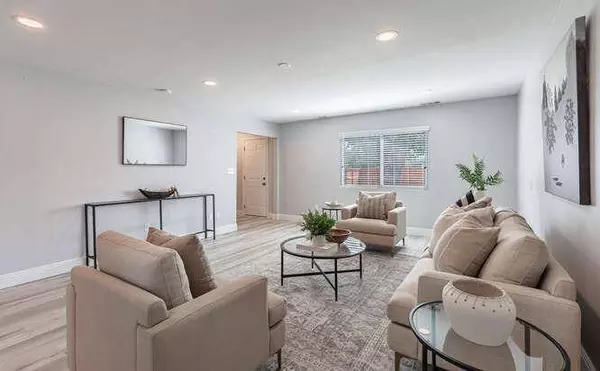 15271 W G Street, Kerman, CA 93630