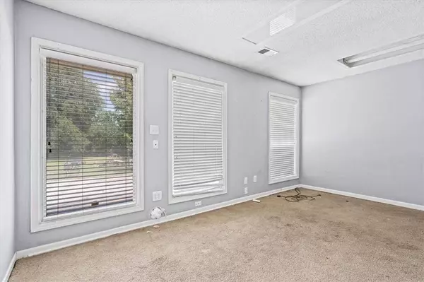 6540 James A Reed RD, Kansas City, MO 64133