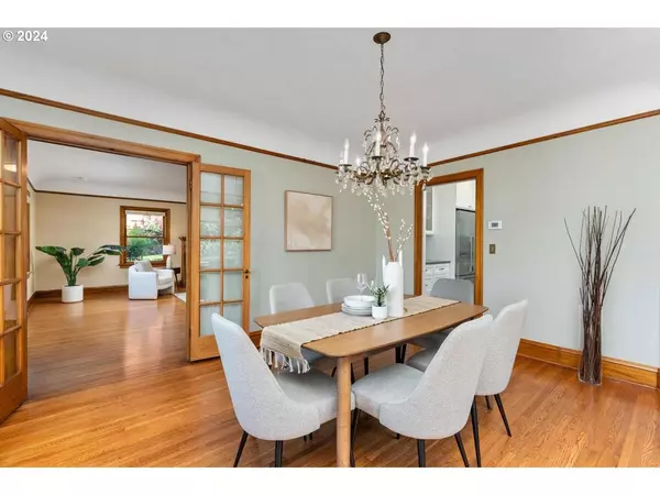 1714 SE 57TH AVE, Portland, OR 97215