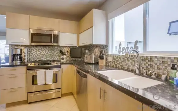 833 Rockaway Ct, San Diego, CA 92109