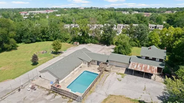 6540 James A Reed RD, Kansas City, MO 64133